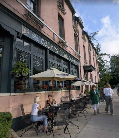 County Clare Irish Inn & Pub